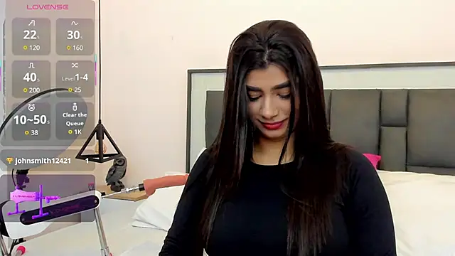 ZiaCalifa online show from 10, 10, 2025