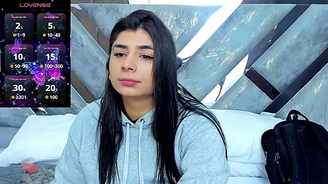 ZiaCalifa online show from 26, 11, 2025