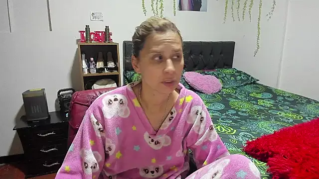 lauren ashlee online show from 12, 2, 2026