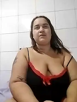 Snapshot of MinaBoss chatting on 5, 12, 2025 MinaBoss online show from 5, 12, 2025