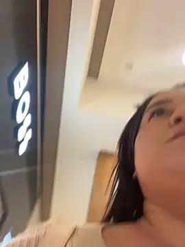 MinaBoss online show from 10, 4, 2026