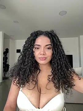 Mariecurl online show from 24, 5, 2026