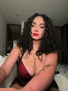 Snapshot of Mariecurl chatting on 2, 3, 2025 Mariecurl online show from 2, 3, 2025