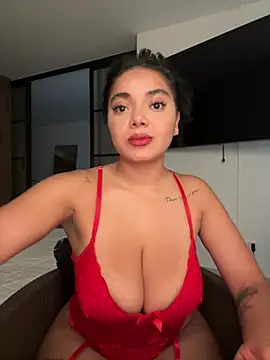 Snapshot of Mariecurl chatting on 14, 2, 2025 Mariecurl online show from 14, 2, 2025