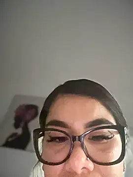 Insane Issa online show from 28, 2, 2025