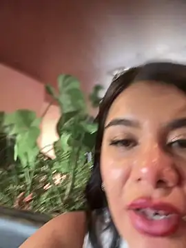 Insane Issa online show from 21, 12, 2025