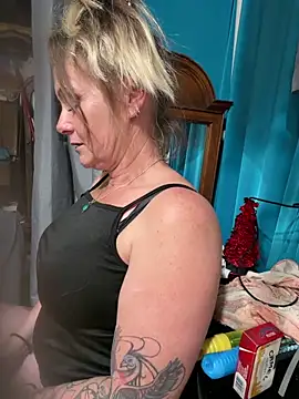 SummerBlueMoon online show from 23, 3, 2026