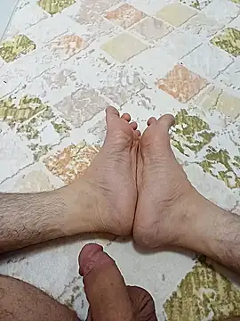 Hardapple01 online show from 18, 11, 2025