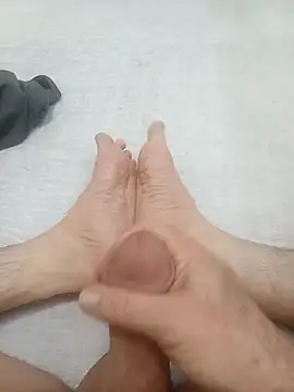 Hardapple01 online show from 27, 2, 2025