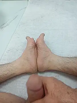 Hardapple01 online show from 17, 4, 2026