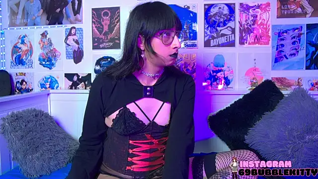 snowblack  online show from 5, 3, 2025