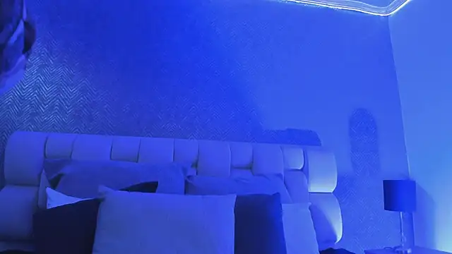 lena banks online show from 6, 10, 2025