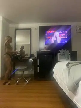 SlimBeenBadd1981 online show from 14, 2, 2025