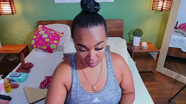 Snapshot of dannaahbrown chatting on 16, 6, 2026 dannaahbrown online show from 16, 6, 2026