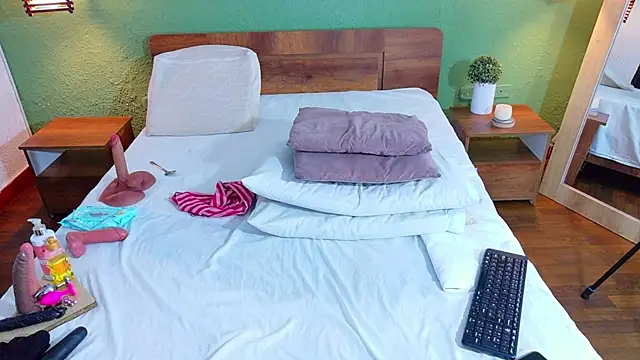 Snapshot of dannaahbrown chatting on 27, 2, 2026 dannaahbrown online show from 27, 2, 2026