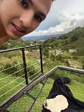 Snapshot of liuscast22 chatting on 31, 5, 2026 liuscast22 online show from 31, 5, 2026