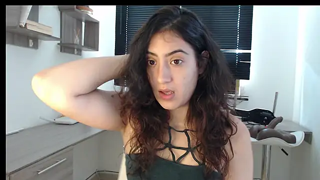 MIYESSI online show from 11, 9, 2025