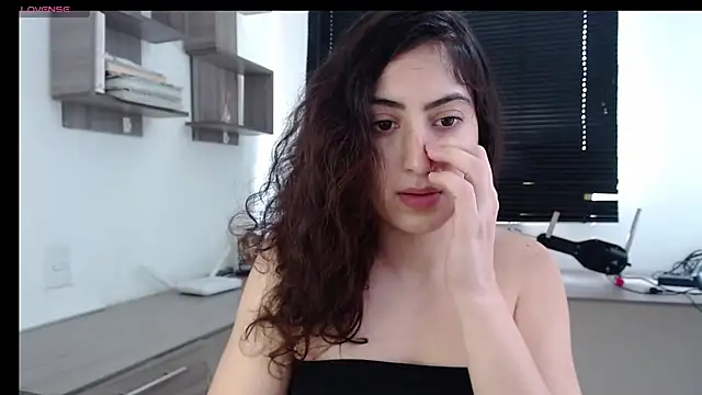 MIYESSI online show from 21, 3, 2025