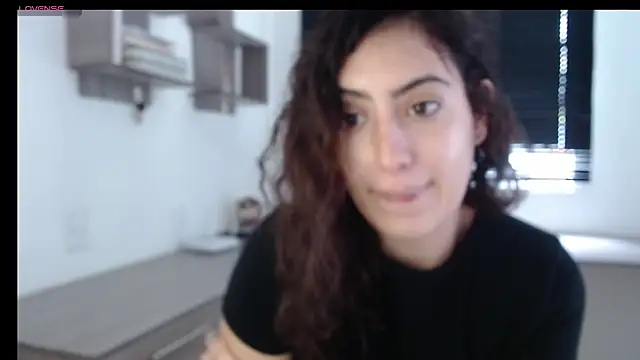 MIYESSI online show from 18, 2, 2025