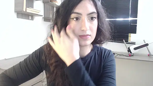 MIYESSI online show from 4, 10, 2025