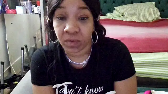 YasmineMinaj online show from 31, 10, 2025