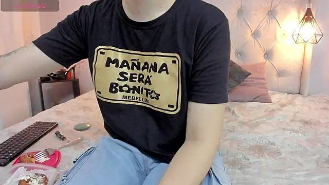 SakuraLee  online show from 13, 4, 2026