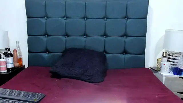 charlott lens online show from 5, 3, 2025