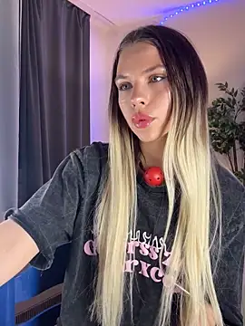 KittyKatyDream online show from 7, 2, 2025