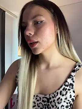 KittyKatyDream online show from 13, 3, 2025