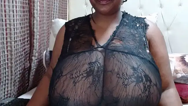 Snapshot of CHOCOLATEDARKBUSTYX chatting on 8, 7, 2026 CHOCOLATEDARKBUSTYX online show from 8, 7, 2026