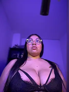 Soysofiarodrigu online show from 5, 3, 2025