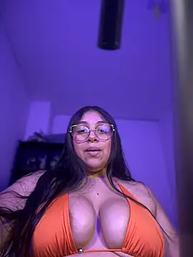 Soysofiarodrigu online show from 6, 3, 2025