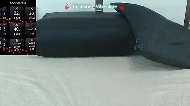 MissMilla online show from 10, 10, 2025