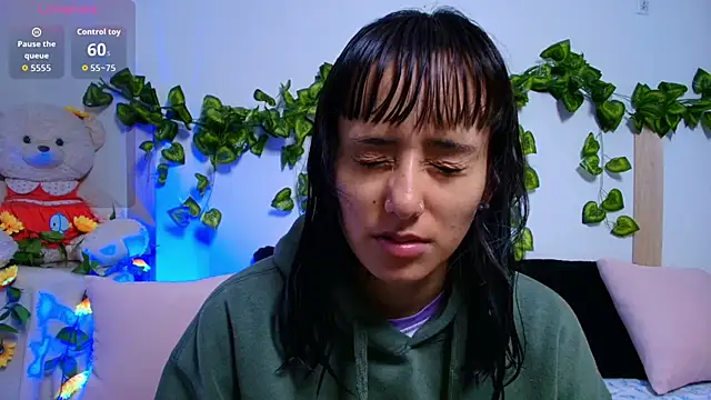 tati cardenas online show from 31, 10, 2025