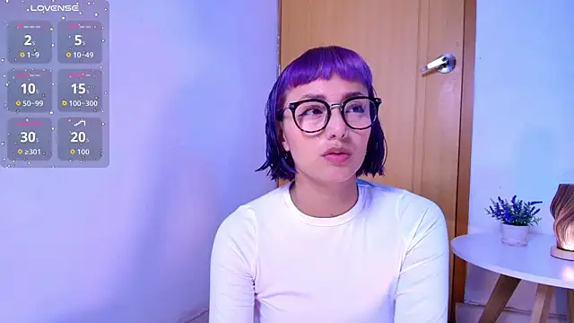 Snapshot of tati_cardenas chatting on 18, 5, 2026 tati cardenas online show from 18, 5, 2026