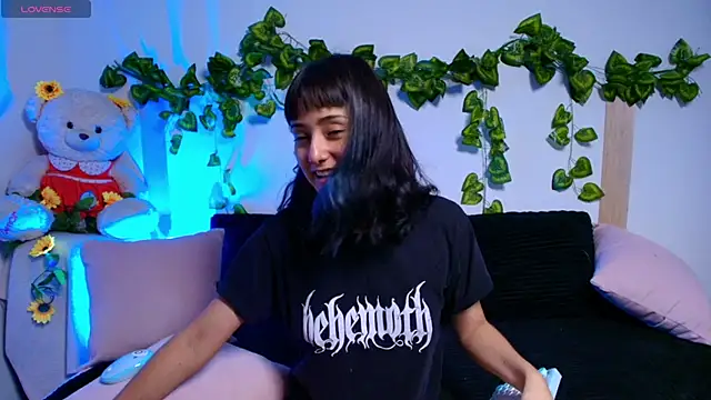 tati cardenas online show from 28, 11, 2025