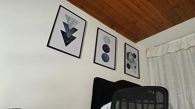 sam her online show from 21, 12, 2025