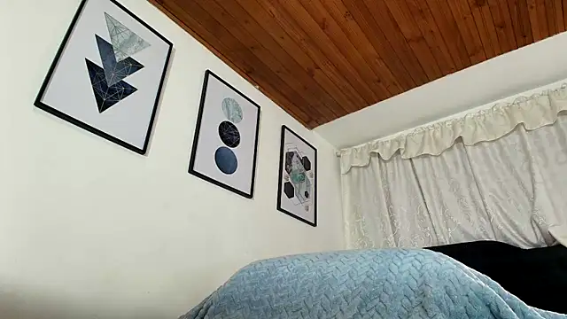 Snapshot of sam_her chatting on 2, 10, 2025 sam her online show from 2, 10, 2025