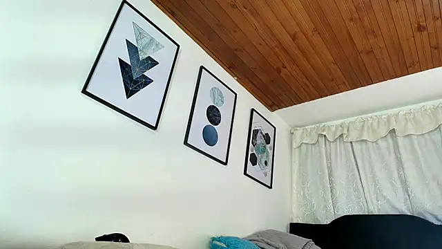 Snapshot of sam_her chatting on 8, 10, 2025 sam her online show from 8, 10, 2025