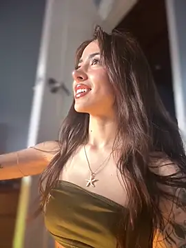 lauravasquez online show from 15, 5, 2026