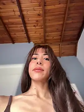 lauravasquez online show from 11, 4, 2026