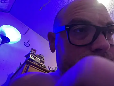 Kindbud420a online show from 5, 1, 2025