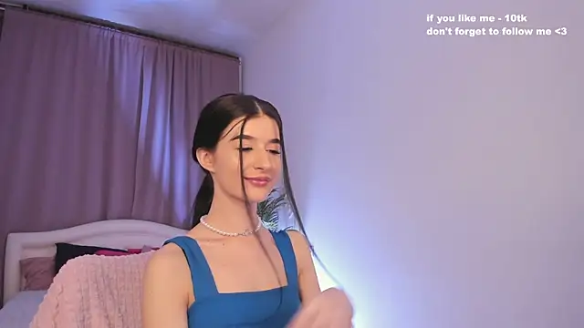 LauraCoy online show from 17, 2, 2025