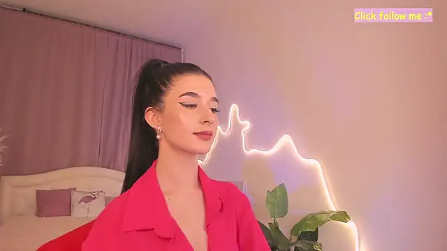 Snapshot of LauraCoy chatting on 27, 2, 2026 LauraCoy online show from 27, 2, 2026