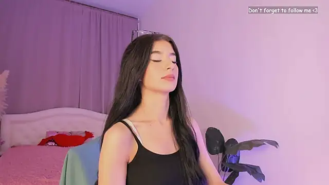 LauraCoy online show from 5, 10, 2025