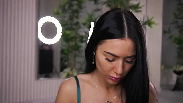 Abbela White online show from 6, 3, 2025