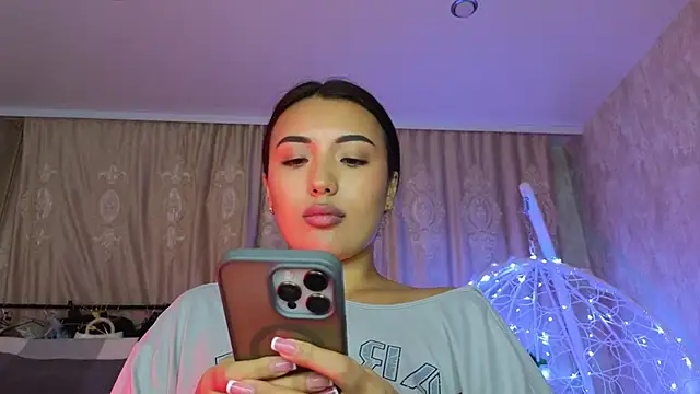 lily  foster online show from 17, 2, 2026