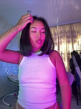 lily  foster online show from 3, 4, 2026