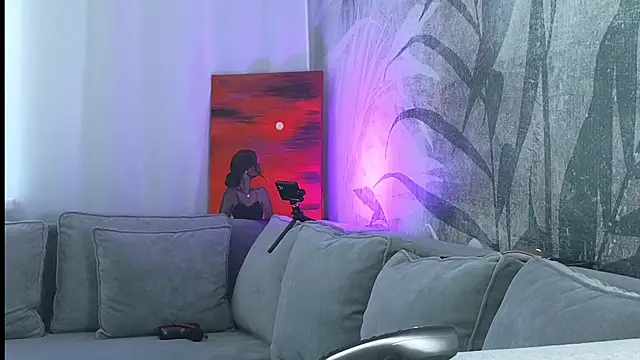 lily  foster online show from 26, 2, 2025