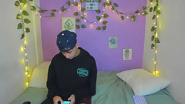 charlottte queen online show from 29, 12, 2024